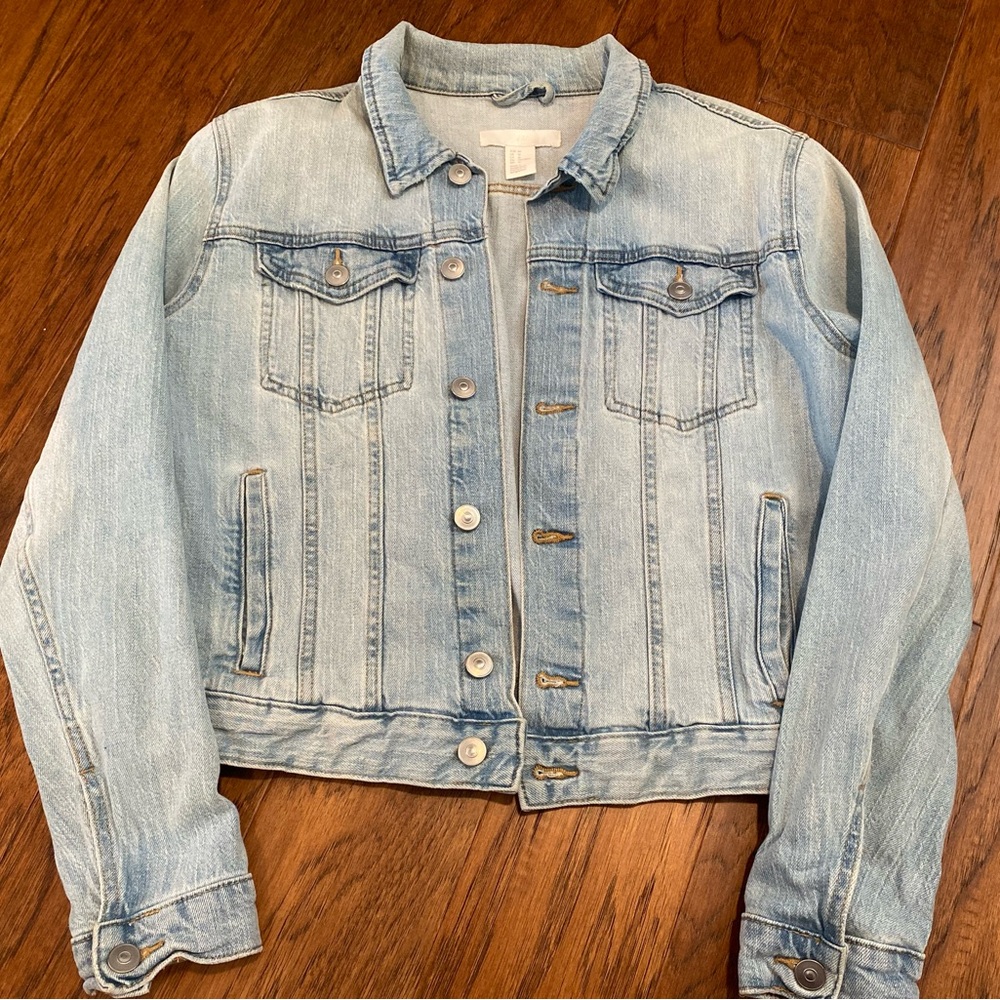 H&M Light Blue Denim Jacket 14 But Fits Like 12.